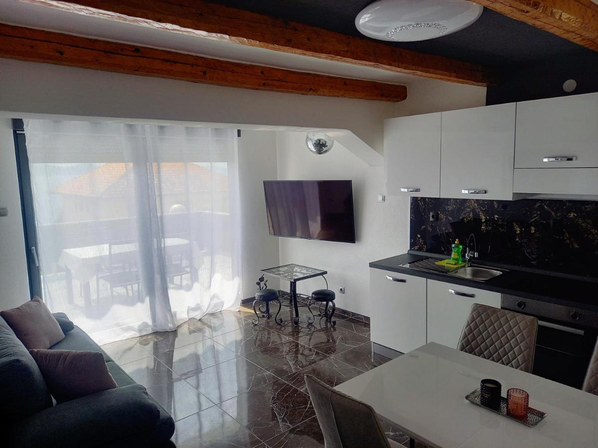 La Catedral Apartment Sveti Petar  Bagian luar foto